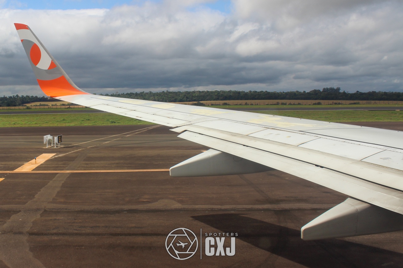 737-8EH · B738 · PR-VBG · Cataratas International Airport (IGU / SBFI) — Foz do Iguaçu / BR — -25.594167, -54.489444