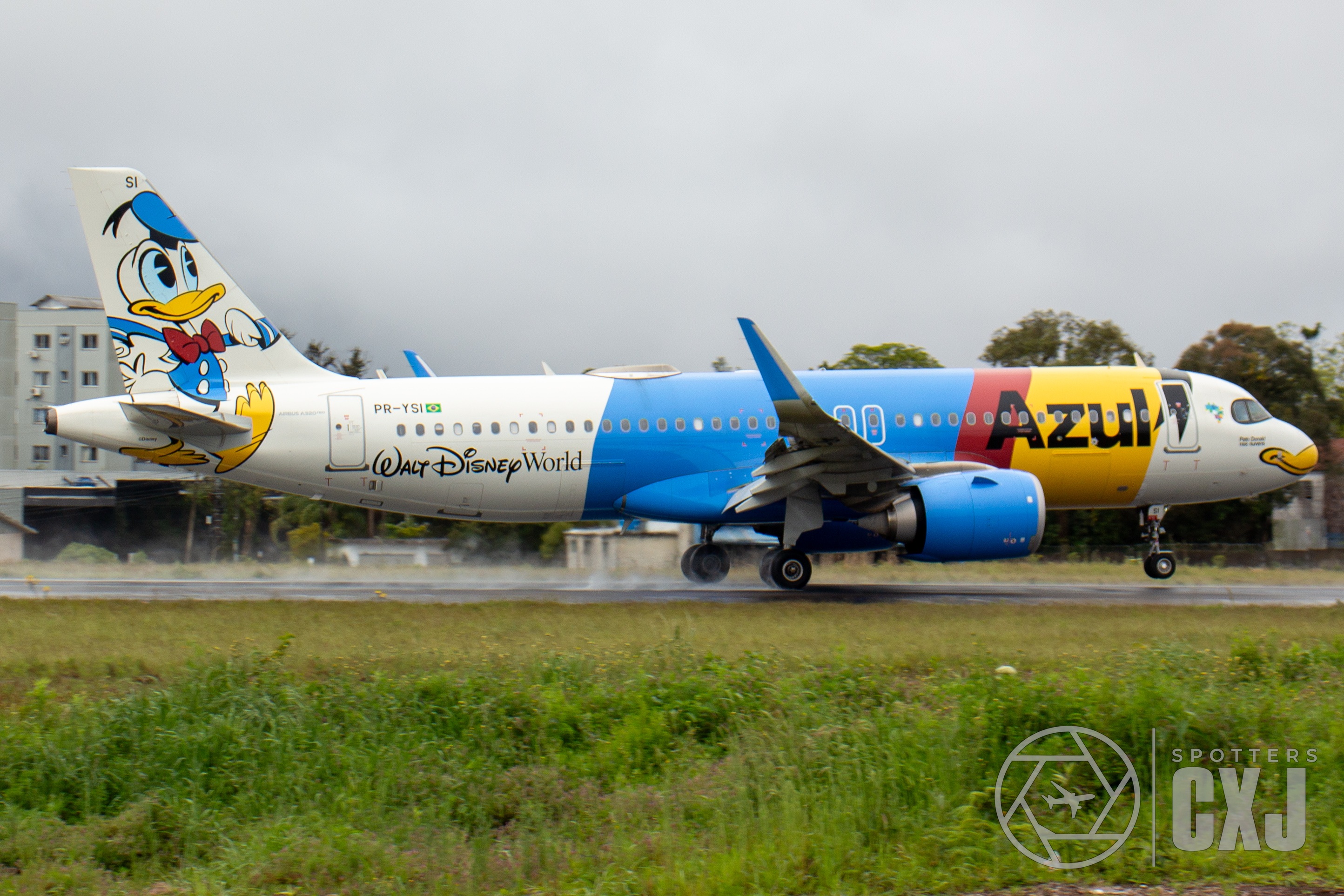 A320Neo · A20N · PR-YSI · Hugo Cantergiani Regional Airport (CXJ / SBCX) — Caxias Do Sul / BR — -29.197183, -51.187647 · Airbus A320neo tocando solo caxiense.